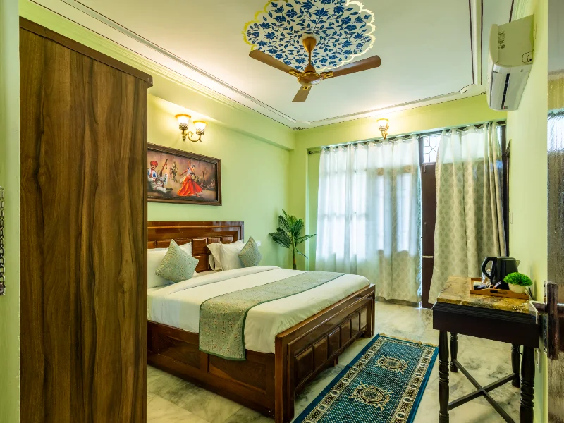 superior-room-with-balcony-101